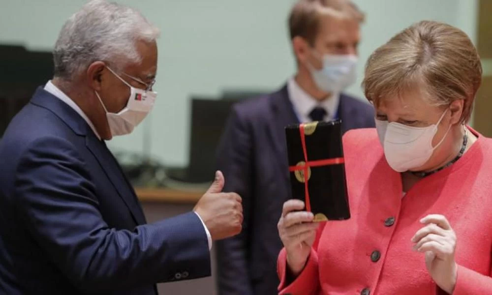 Σύνοδος Κορυφής: Θετικό μήνυμα Μέρκελ – Ενα ''βήμα" πριν την συμφωνία